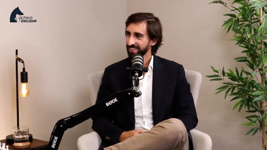Diogo Barbot durante a gravação do episódio